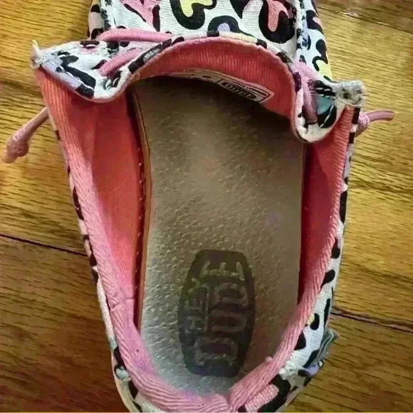 Hey Dude Girl's toddler Cat White Heart Leopard Youth Wendy Shoes sz K9 - Picture 6 of 9